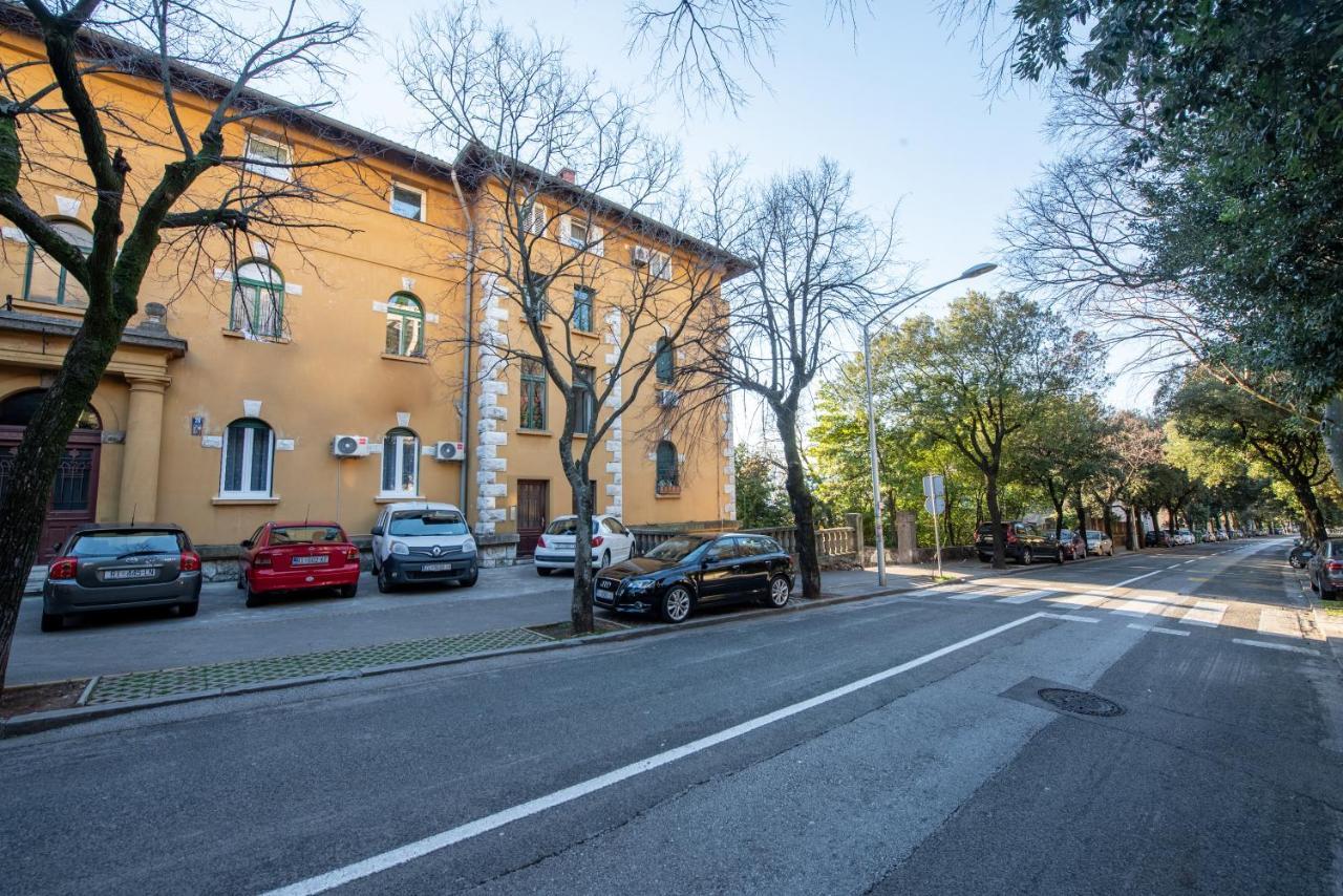 Apartman Cezar Lägenhet Rijeka Exteriör bild