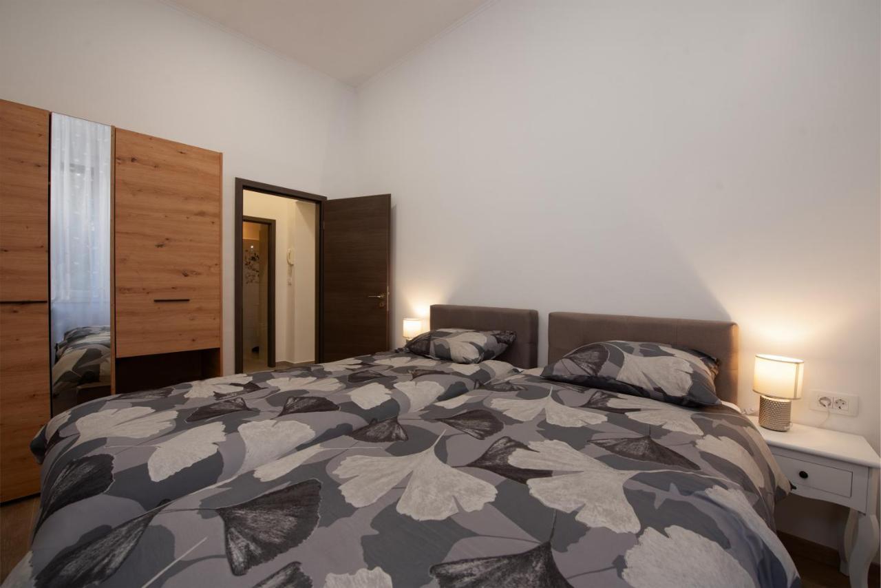 Apartman Cezar Lägenhet Rijeka Exteriör bild
